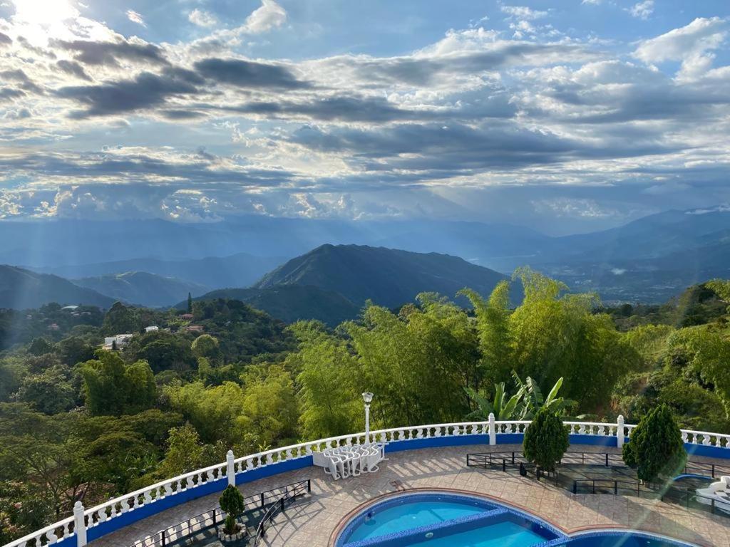 Finca Los Alpes Сан-Херонімо Екстер'єр фото