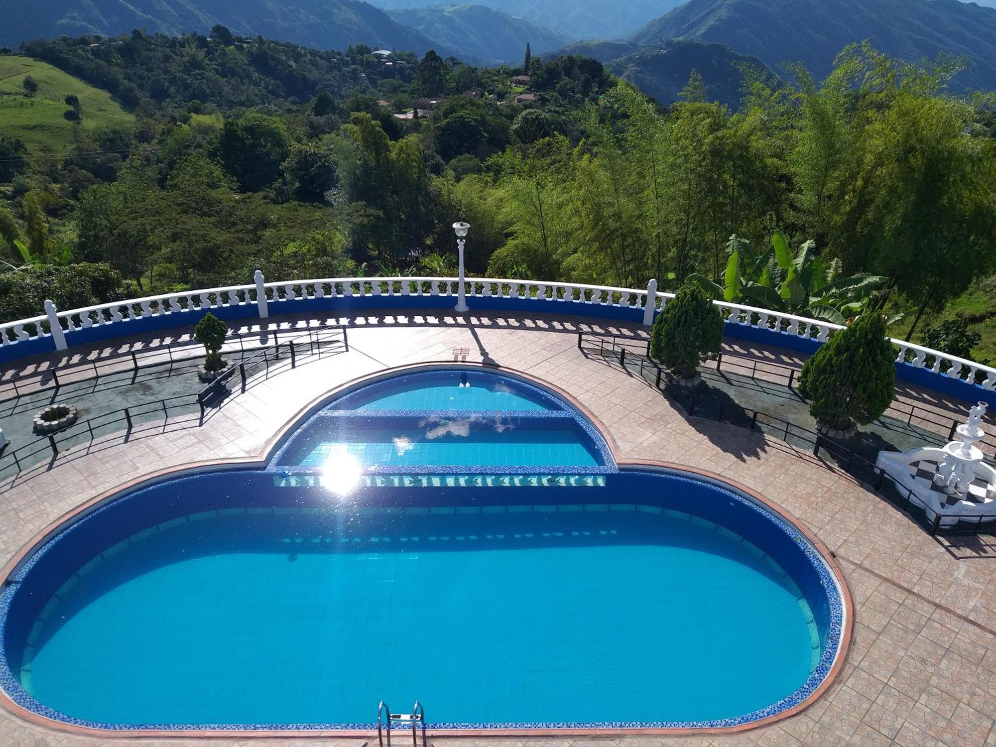 Finca Los Alpes Сан-Херонімо Екстер'єр фото